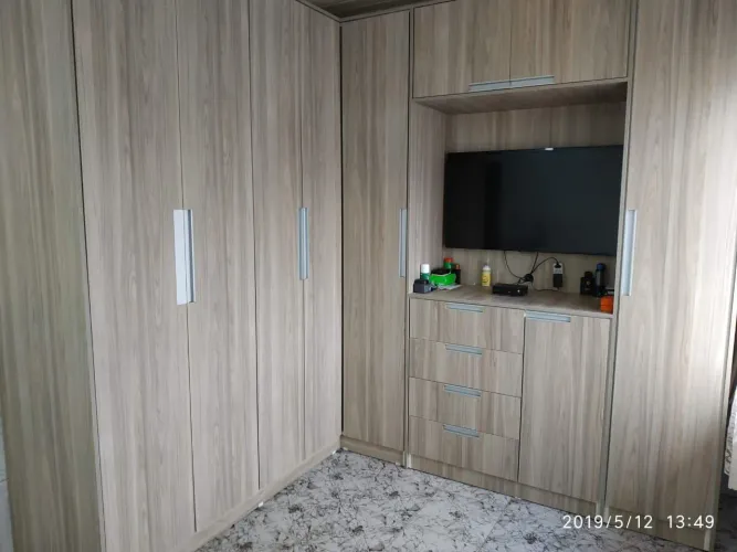 Guarda-roupa MDF 15mm fabricado em módulos 4,0 L x 2,4 A x 0,60 P.
