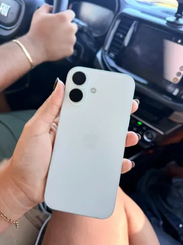 iPhone 16 128 GB GARANTIA APPLE