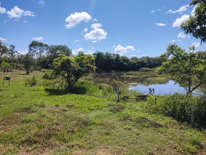 Lote de 1800m² em Montes Claros