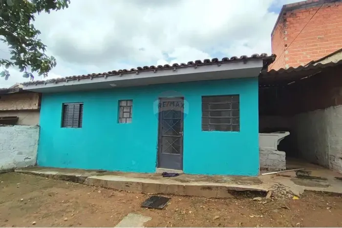 Terreno com edícula à venda no Jardim Bandeira