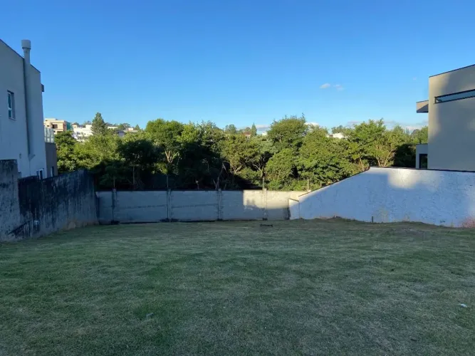 Terreno à venda, 502 m² por R$ 1.500.000,00 - Granja Viana - Carapicuíba/SP