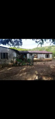Vende-se Sítio Completo 22 Hectares - Casa 4 Quartos, Gado, Curral e Poço