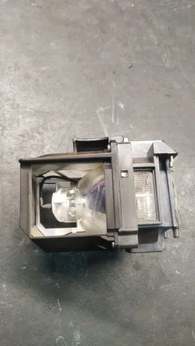 lâmpada para projetor Epson modelo ELPLP96