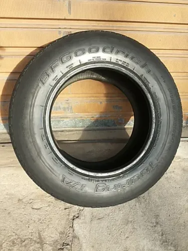 Pneu BF Goodrich 195/70 R14 (Raridade)