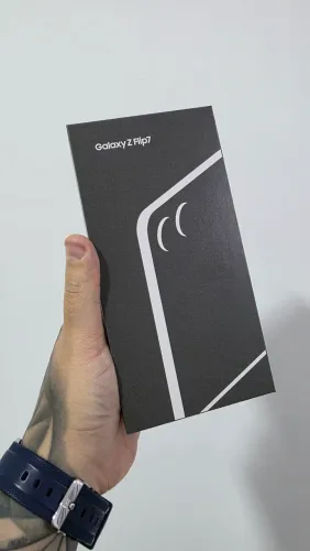 Z-FLIP 7 - 12GB/256GB - JETBLACK - LACRADO - NOTA FISCAL