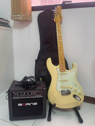 Guitarra Tagima Woodstock + Amplificador Borne + Cabo + Capa AVS + Suporte de chão