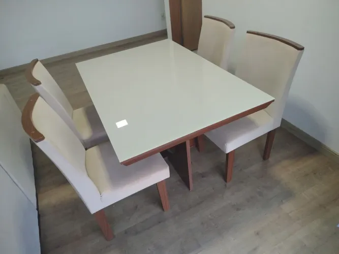 Vende-se mesa seminova 