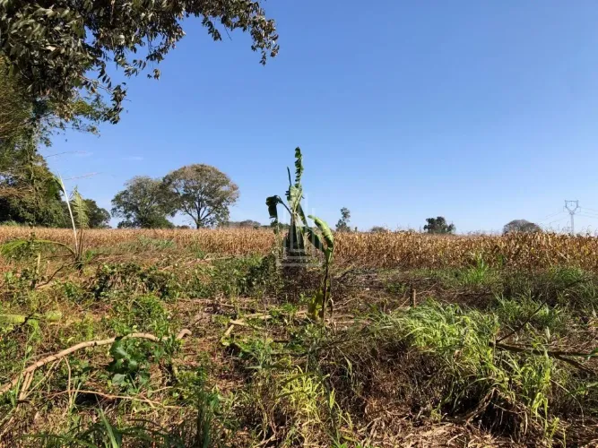 Chácara à venda em Santa Terezinha de Itaipu no PR.