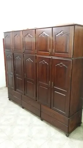 Guarda roupa madeira maciça