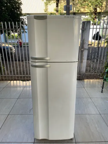 Geladeira Electrolux Duplex 359 Litros