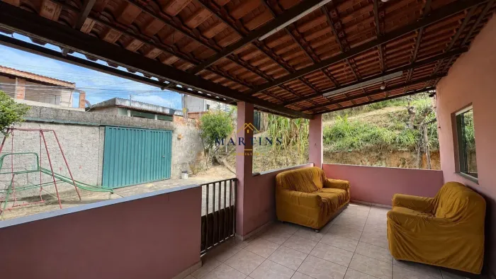 CASA COM 3 QUARTOS À VENDA NO BAIRRO SÃO JOÃO EM BETIM