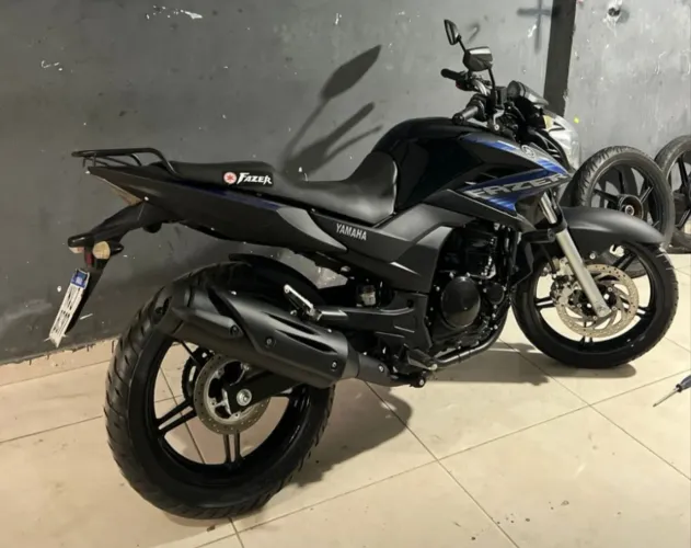 Fazer 250, 2011 ano modelo 2012.