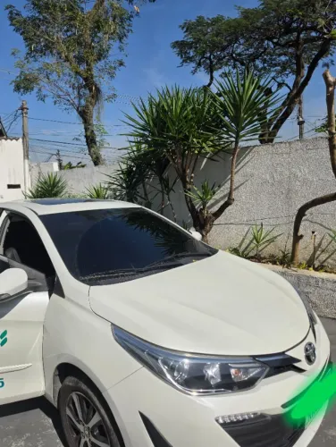 Toyota Yaris XLS Connect Sed. 1.5 Flex 16V Aut. 2021