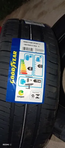 Dois Pneus 195/55R15 novos 