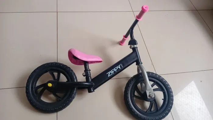 Bicicleta de equilíbrio