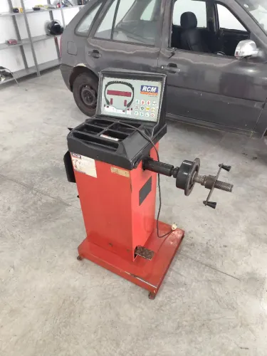Balanceadora de rodas 
