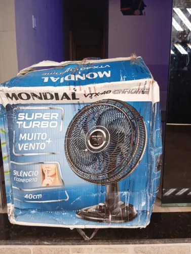 Vende-se ventilador na caixa
