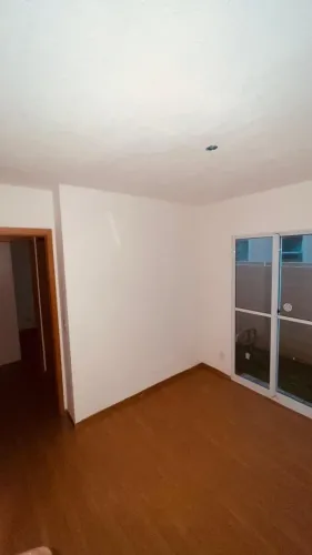 Apartamento com 2 áreas Privativas, 2 Quartos