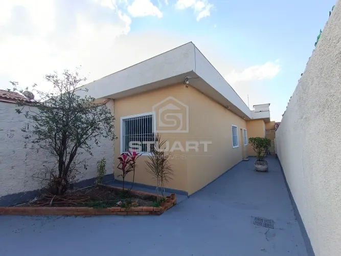 Casa de 2 Quartos para Aluguel no Bairro Santa Mônica