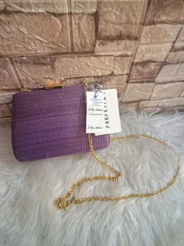 Bolsa Clutch Serpui Marie de Palha Roxa Handmade