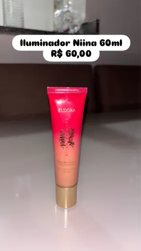 Iluminador Corpo e Rosto Luminous Niina Secrets, da Eudora.