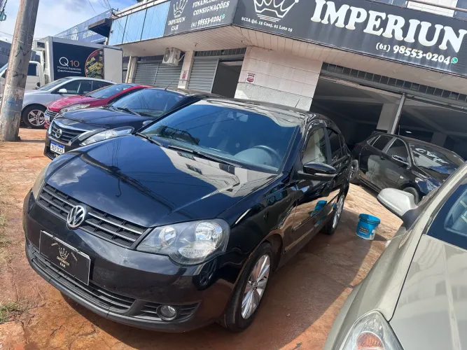 Volkswagen Polo Sedan 1.6 MI Total Flex 8V 4P 2012