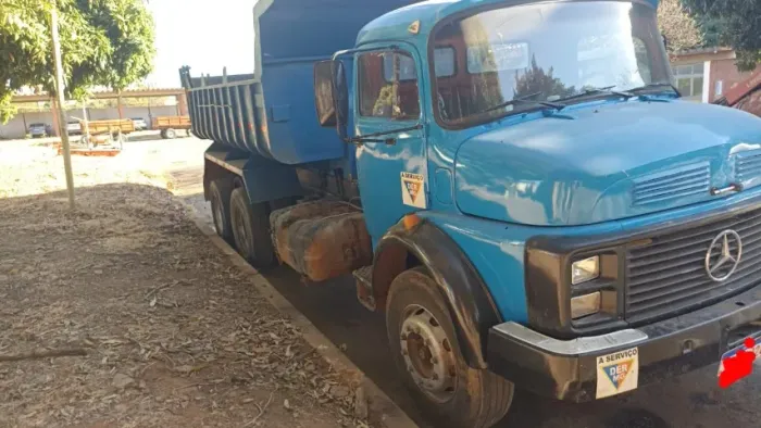 Caminhão 1313