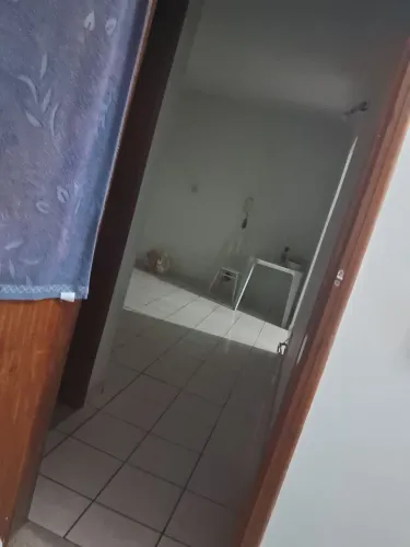 Alguém dividi aluguel ap mobiliado