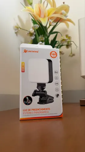     Luz LED para Celular e Gravação de Vídeos