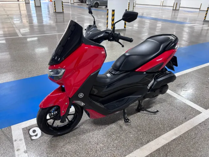 NMAX 160 connected