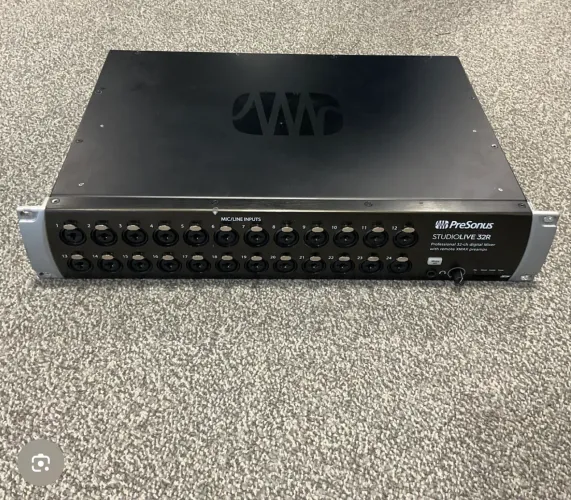 Mesa de som Presonus STUDIO LIVE 32r