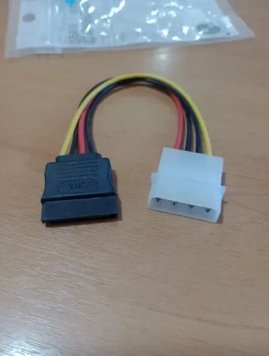 Adaptador SATA para Molex 4 Pinos - Energia para HD, SSD e Drives Entrega GRÁTIS