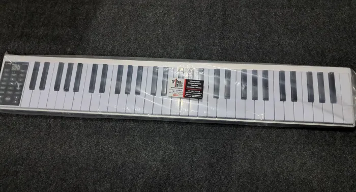 Teclado Controlador season 61 com bag