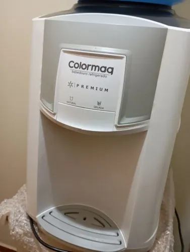 Filtro de água Colormaq Premium Branco em excelente estado de conservação.