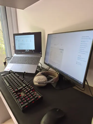 ideapad slim 3 amd ryzen 7 7735hs 16GB RAM SSD 512GB