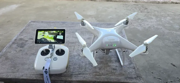 Dji phantom 4 pro plus
