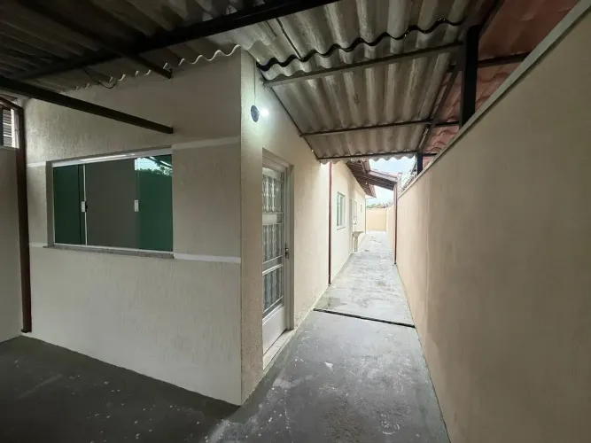 Casa com 2 dormitórios à venda, 65 m² por R$ 275.000,00 - Parque Senhor do Bonfim - Taubat