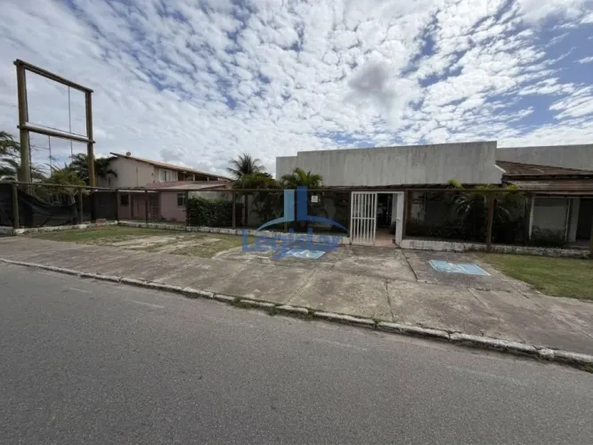 Ponto Comercial na Coroa do Meio, com 1000 m²