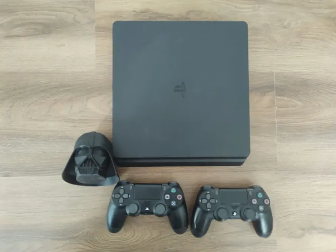 Console Playstation 4 slim 500gb + 2 controles + suporte + jogos