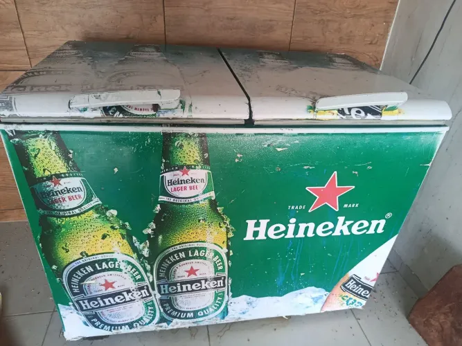 Vendo ou troco frize funciona perfeitamente motivo da venda quero um pequeno