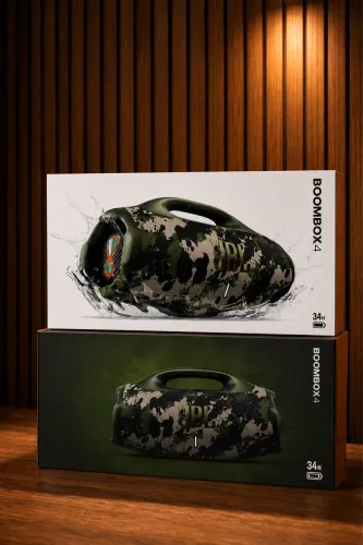 BOOMBOX 4