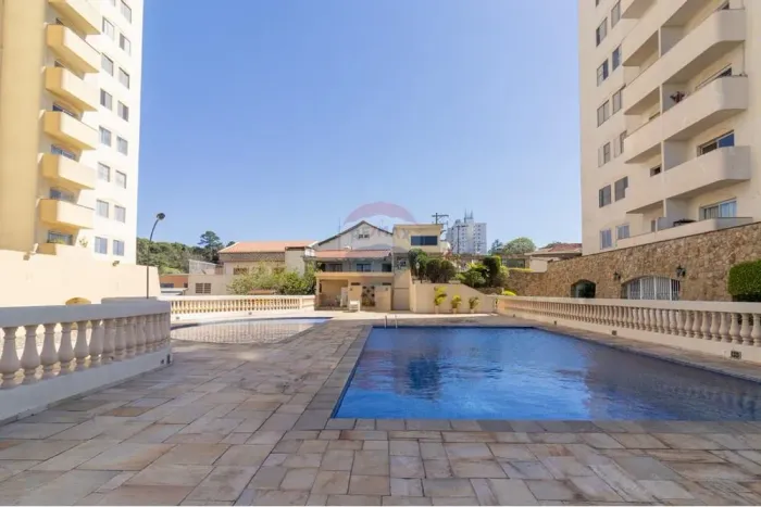 Apartamento à Venda em Piritiba na Zona Oeste de São Paulo com 1 dormitório e 1 vaga cober
