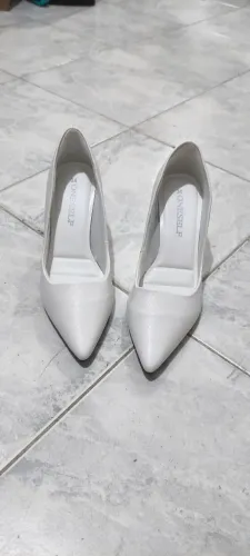 Sapato Scarpin Feminino Branco Oneself
