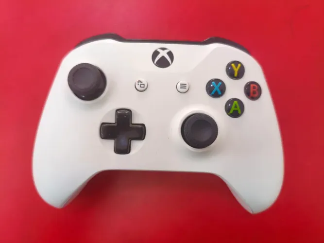 Controle Xbox One Semi-novo com garantia!