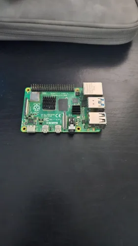 Raspberry Pi 4b - 4gb Ram + 8gb cartão sd