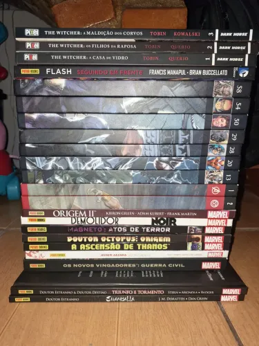 Várias hqs capa dura