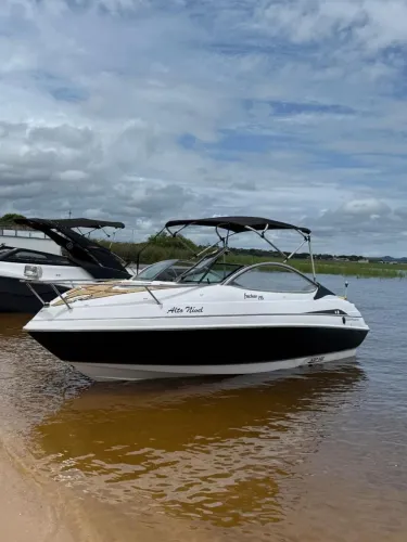 Lancha Focker 215