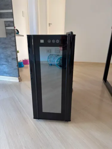 Adega Brastemp climatizada
