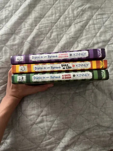 Volumes 3,4 e 5 do diário de um banana.