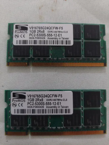 2 memórias 1gb DDR2 notebook